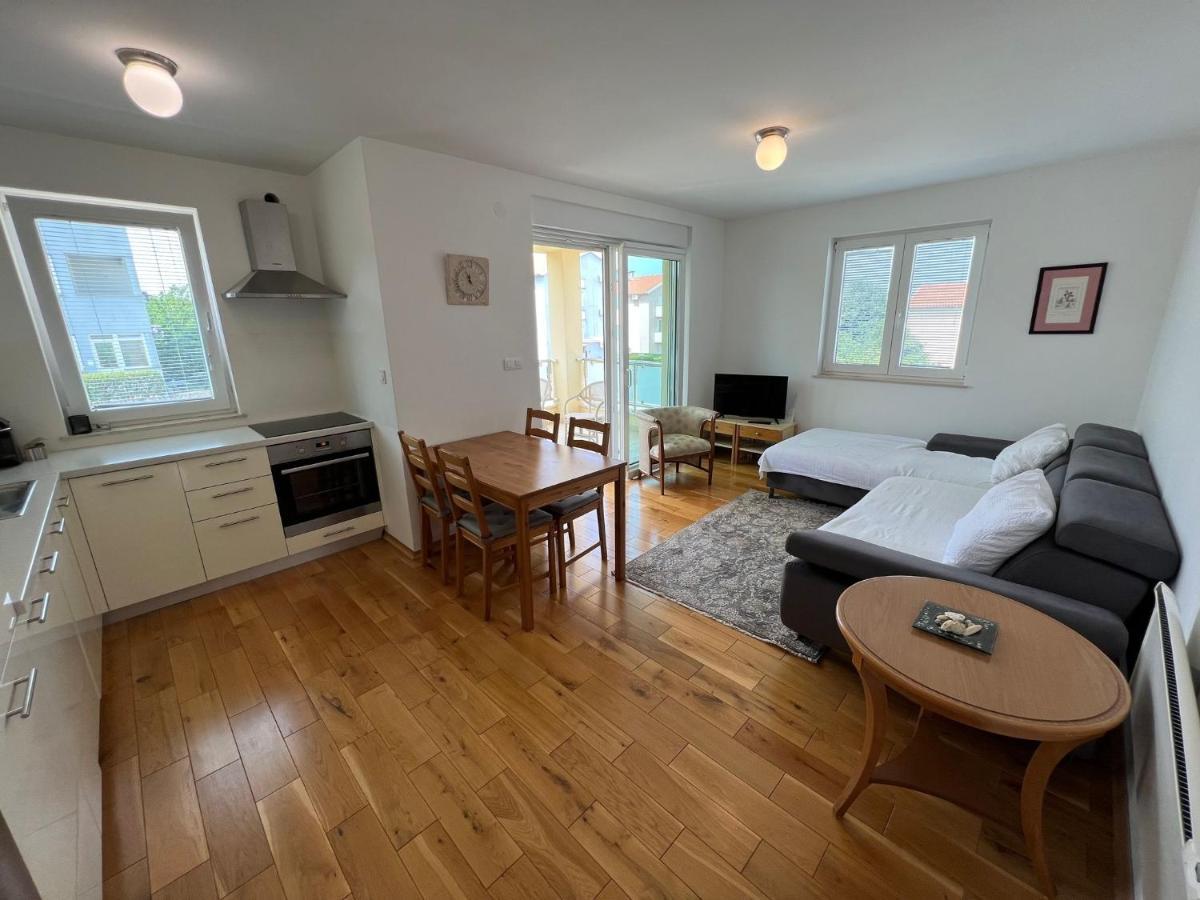 Apartman Sven มาลินสกา ภายนอก รูปภาพ
